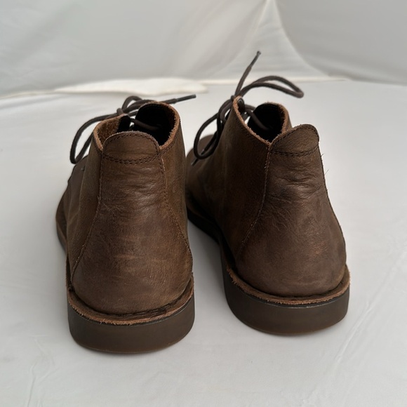 Sperry Topsider brown distressed leather chukka boots main image 7